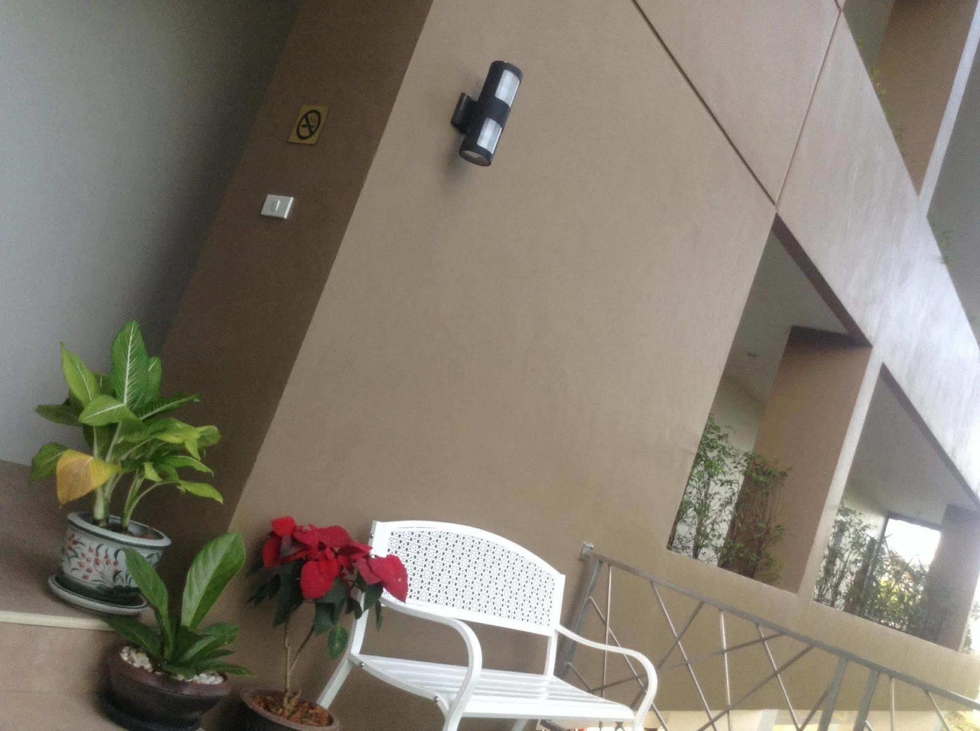 The Topaz Residence Phuket Town מראה חיצוני תמונה