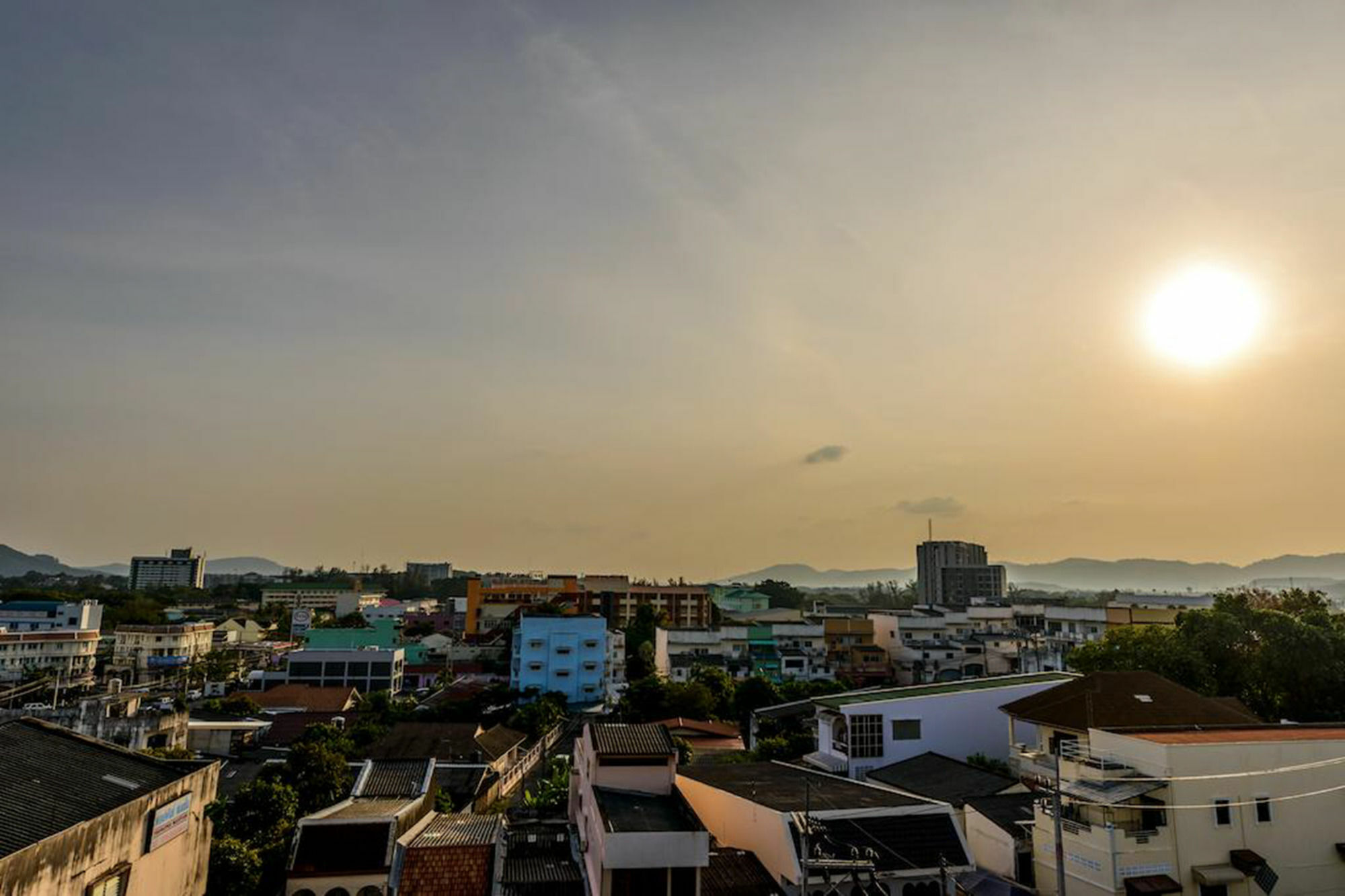 The Topaz Residence Phuket Town מראה חיצוני תמונה